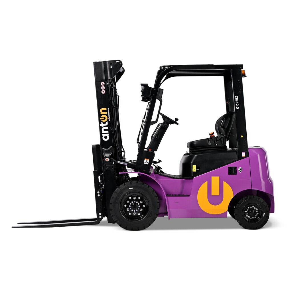 Zdjęcie produktu: AntOn by Jungheinrich elektryczny wózek widłowy CBH 2.0 z potrójnym masztem teleskopowym, wysokość podnoszenia 4800 mm, udźwig 2000 kg, kabina ochronna przed warunkami atmosferycznymi Eco, z wbudowaną ładowarką