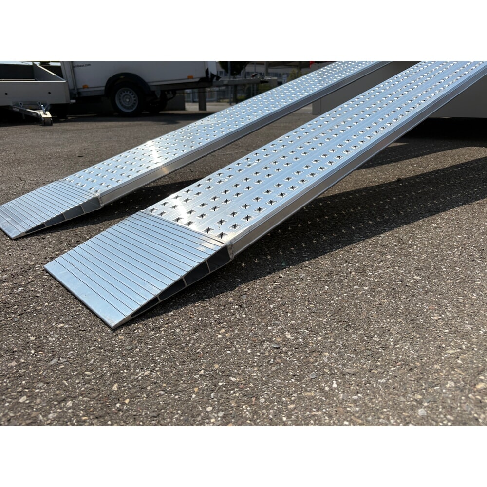 Zdjęcie produktu nr 7: Aluminiowa szyna przeładunkowa, antypoślizgowa, nośność 435 kg/szt., szer. x dł. 200 x 1 500 mm