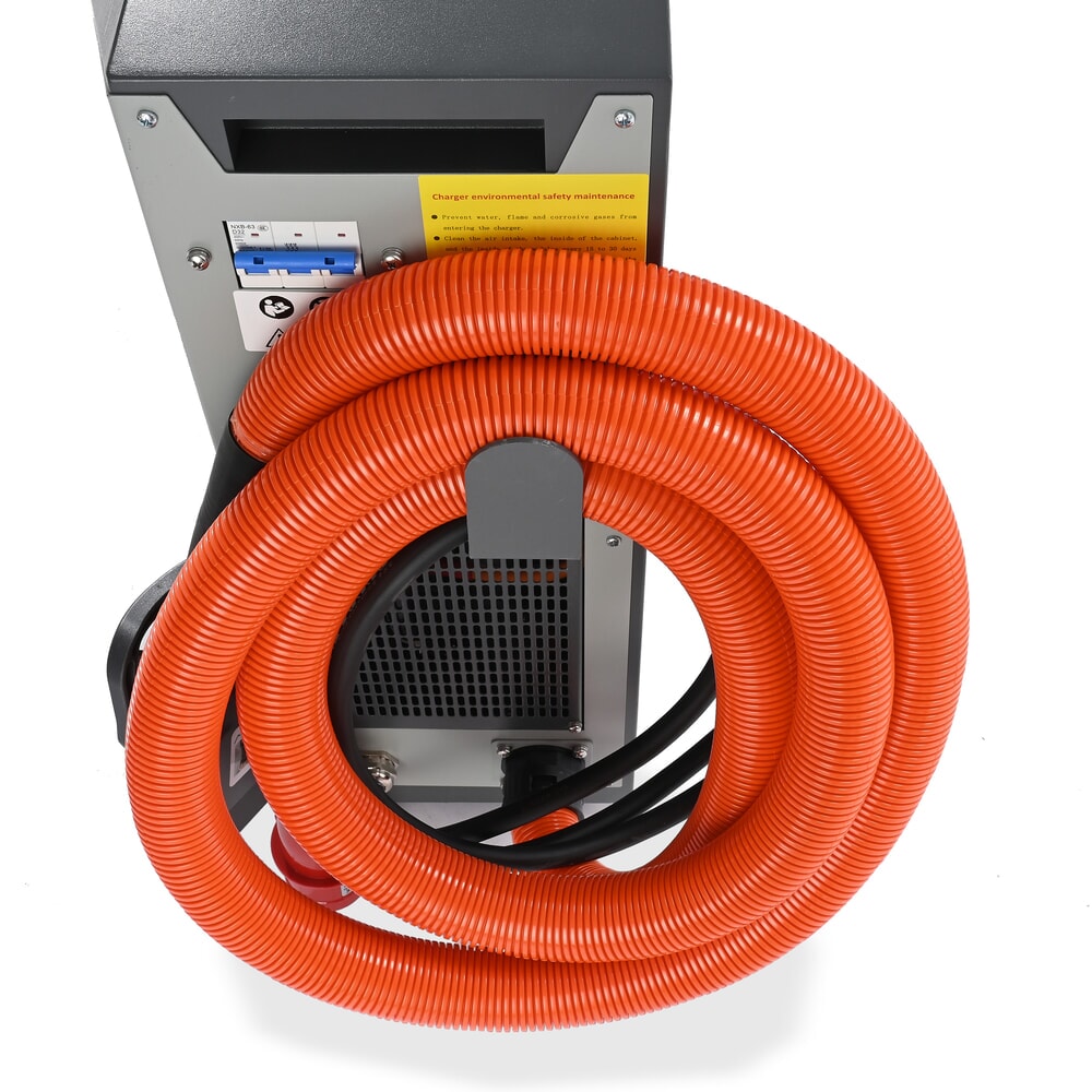 Zdjęcie produktu nr 4: Ładowarka zewnętrzna D400, 80 V, 100 A, CEE czerwona 32A, 4-pinowa – 3P+E do elektrycznego wózka widłowego AntOn by Jungheinrich CBH 2.0