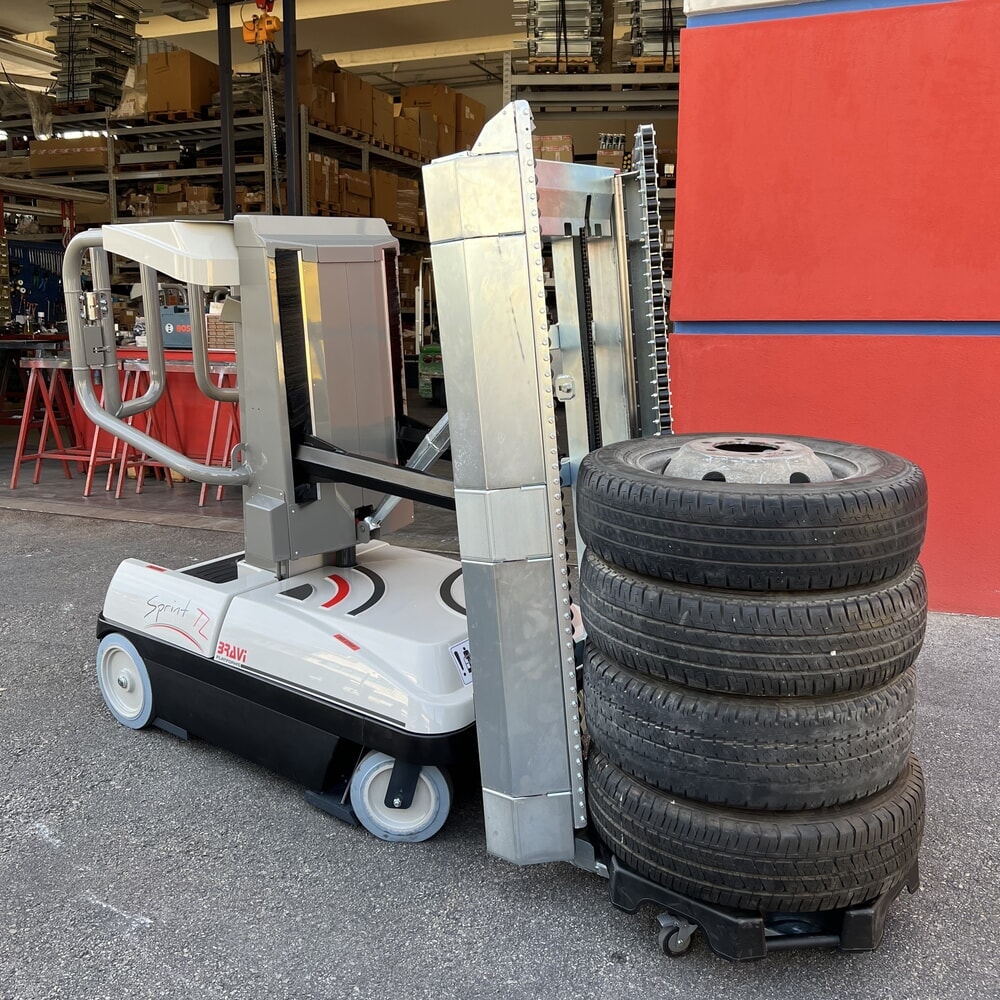 Zdjęcie produktu nr 3: Bravi® Platforms winda osobowa do kompletowania opon Sprint TL