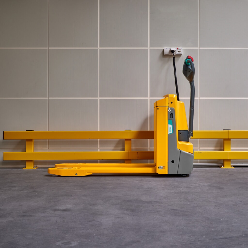 Zdjęcie produktu nr 4: Elektryczny wózek paletowy Jungheinrich EJE 114i, udźwig 1400 kg, długość wideł 1150 mm