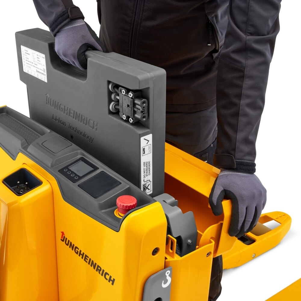 Zdjęcie produktu nr 11: Elektryczny wózek paletowy Jungheinrich EJE 118i, udźwig 1800 kg, długość wideł 1150 mm