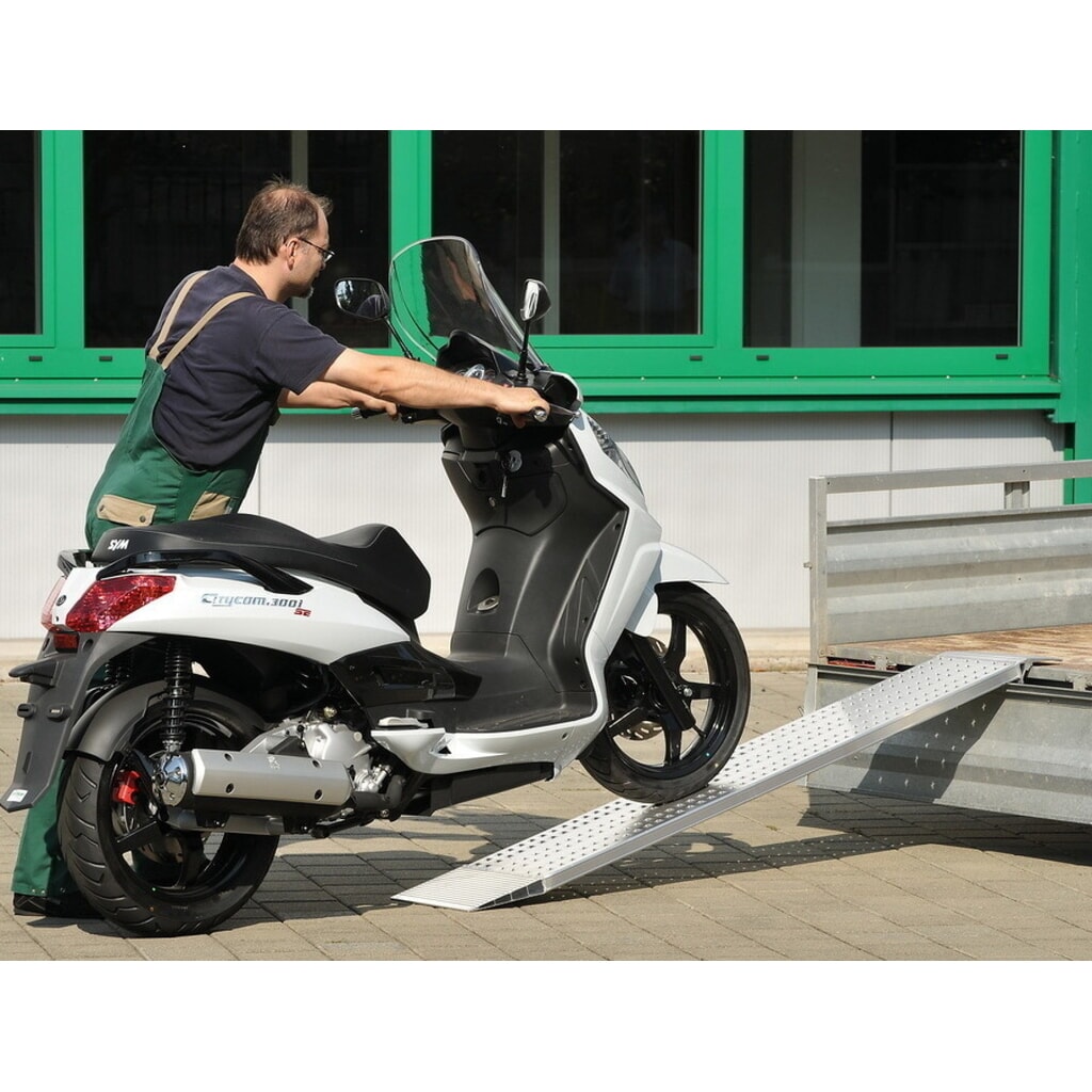 Zdjęcie produktu nr 5: Lekka rampa najazdowa Altec AOH, udźwig 270 kg, dł. x szer. 2450 x 200 mm