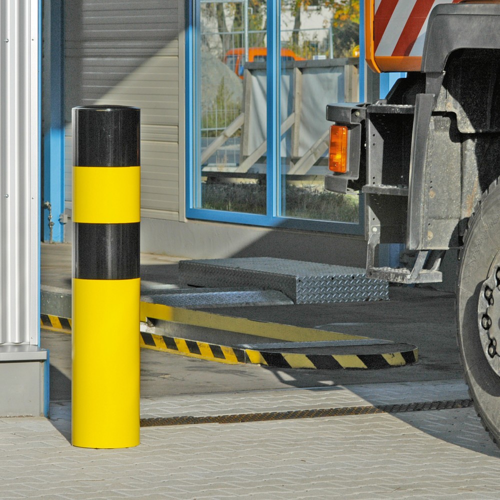 Zdjęcie produktu nr 1: Pachołek przeciwuderzeniowy MORAVIA, do osadzenia w betonie, przeznaczony do zastosowania na zewnątrz, wysokość 1600 mm, Ø 273 mm