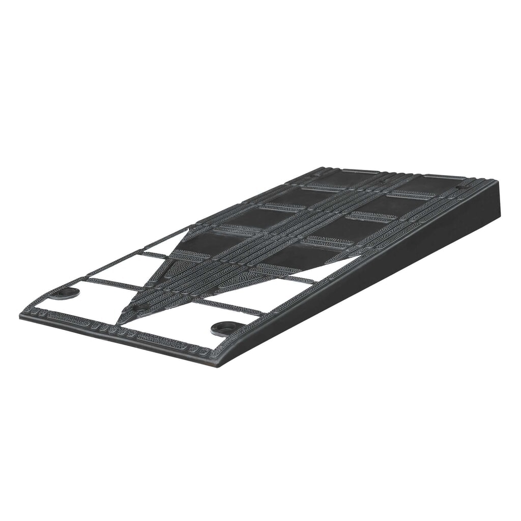 Zdjęcie produktu nr 1: Rampa krawężnikowa MORAVIA z wulkanizowanego kauczuku, szer. x wys. x gł. 450 x 75 x 1000, kolor czarno-biały, wraz z materiałem montażowym