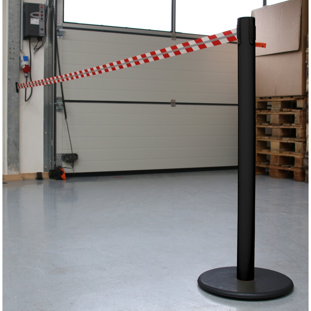 Zdjęcie produktu nr 3: Słupek odgradzający do taśmy RS-GUIDESYSTEMS® GLA 28-J REFLECTO, długość 3,5 m, szerokość 50 mm, słupek czarny, taśma czerwono-biała