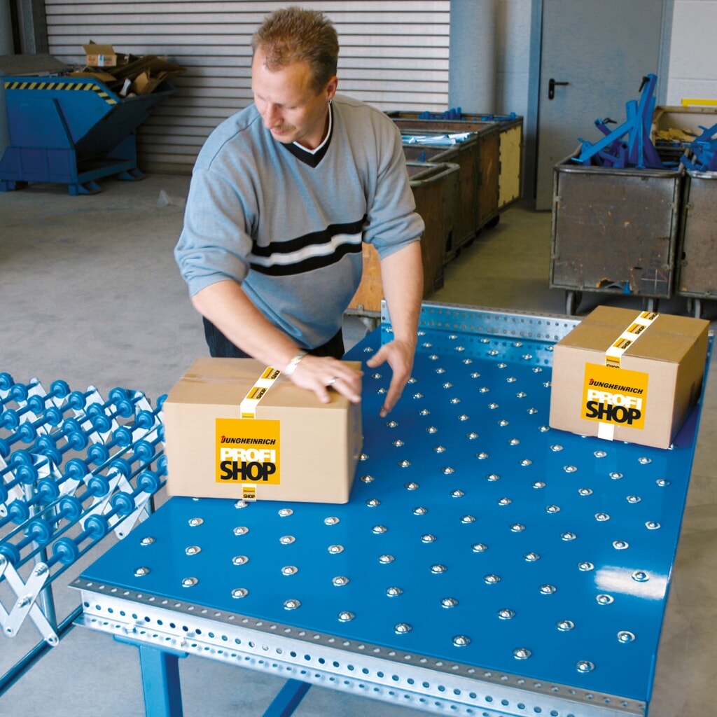 BLUME stół z rolkami kulkowymi, Profil U, Ø 22 mm, dł. x szer. 1000 x 500 mm, podziałka 125 mm Zdjęcie produktu nr 4: BLUME stół z rolkami kulkowymi, Profil U, Ø 22 mm, dł. x szer. 1000 x 500 mm, podziałka 125 mm